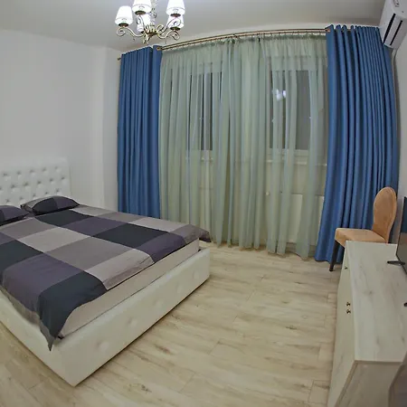 Apartment Color Studio Magheru St